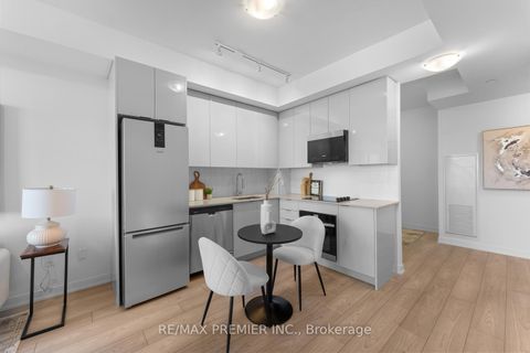 Photo 7 at 2617 - 10 Abeja Street, Concord, Vaughan