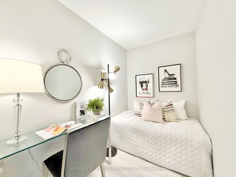 Photo 12 at 3910 - 197 Yonge Street, Yonge Corridor, Toronto