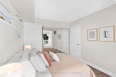 Photo 20 at 710 - 10 Yonge Street, Waterfront Communities C1, Toronto