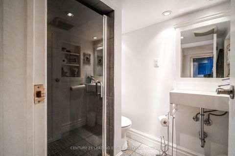 Photo 30 at 137 PARKVIEW Avenue, Willowdale East, Toronto