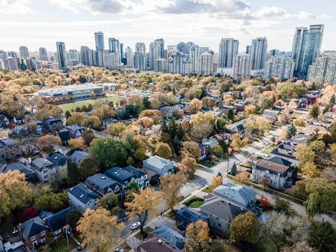 Photo 38 at 137 PARKVIEW Avenue, Willowdale East, Toronto