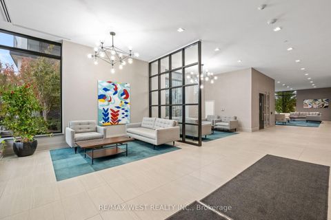 Photo 1 at 326 - 555 William Graham Drive, Rural Aurora, Aurora