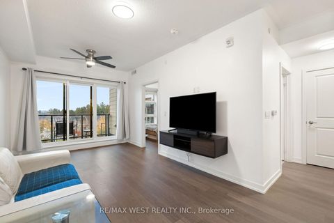 Photo 5 at 326 - 555 William Graham Drive, Rural Aurora, Aurora