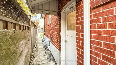 Photo 19 at 2 Kilpatrick Place, Maryvale, Toronto