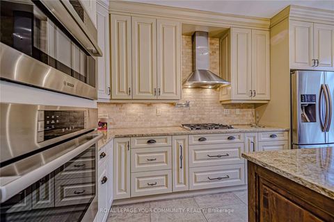 Photo 4 at 106 SNOWY MEADOW AVE Avenue, Oak Ridges, Richmond Hill