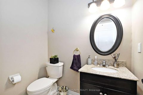 Photo 13 at 106 SNOWY MEADOW AVE Avenue, Oak Ridges, Richmond Hill