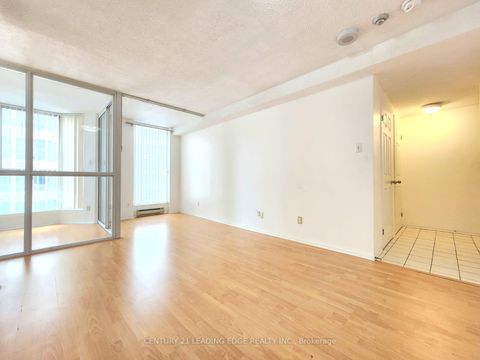 Photo 13 at 901 - 55 Centre Avenue, Bay Street Corridor, Toronto