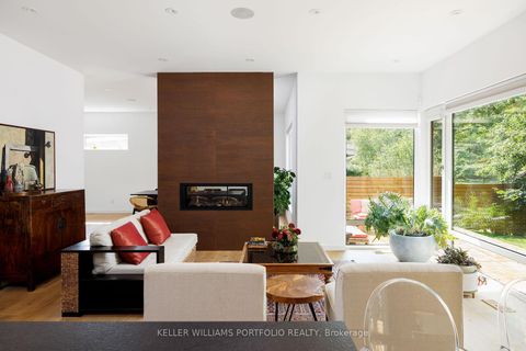 Photo 10 at 42 Talwood Drive, Don Mills, Toronto