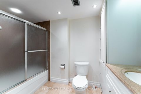 Photo 7 at 205 - 725 King Street W, Niagara, Toronto