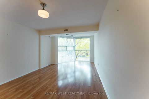 Photo 14 at 205 - 725 King Street W, Niagara, Toronto