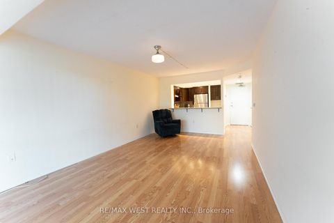 Photo 16 at 205 - 725 King Street W, Niagara, Toronto