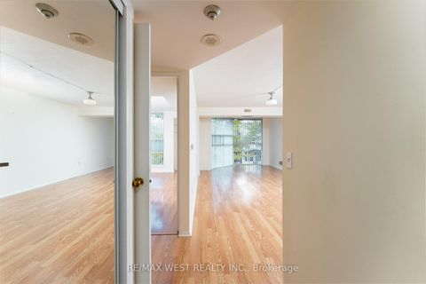 Photo 17 at 205 - 725 King Street W, Niagara, Toronto