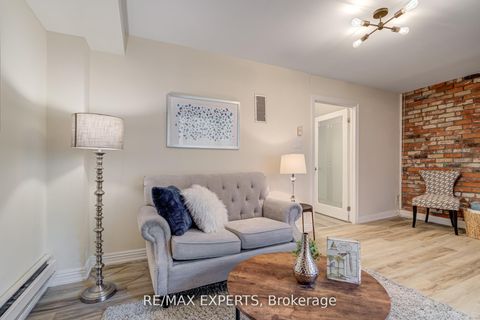 Photo 4 at 23 Thimble Berry Way, Hillcrest Village, Toronto