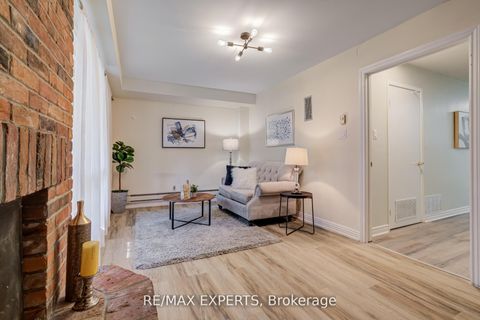 Photo 5 at 23 Thimble Berry Way, Hillcrest Village, Toronto