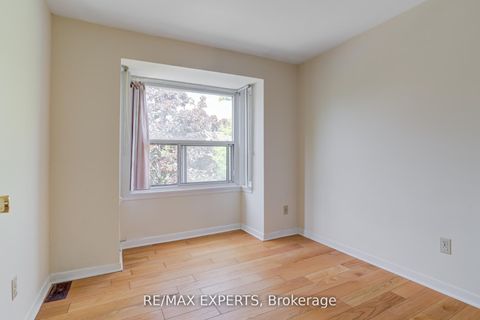 Photo 18 at 23 Thimble Berry Way, Hillcrest Village, Toronto