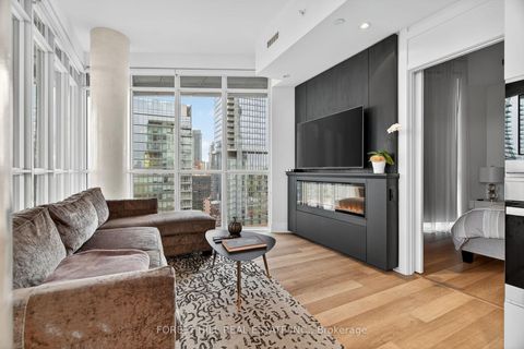 Photo 10 at 2207 - 32 Davenport Road, Annex, Toronto