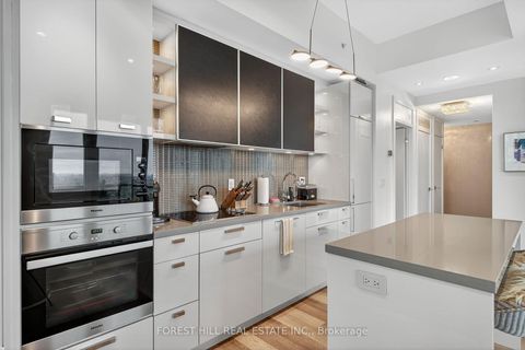 Photo 12 at 2207 - 32 Davenport Road, Annex, Toronto