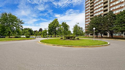 Photo 4 at 702 - 25 SILVER SPRINGS Boulevard, L'Amoreaux, Toronto