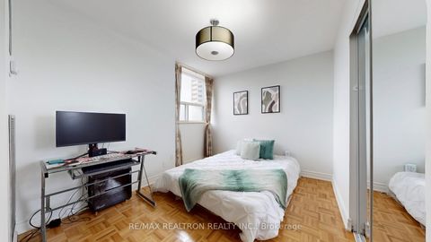 Photo 30 at 702 - 25 SILVER SPRINGS Boulevard, L'Amoreaux, Toronto