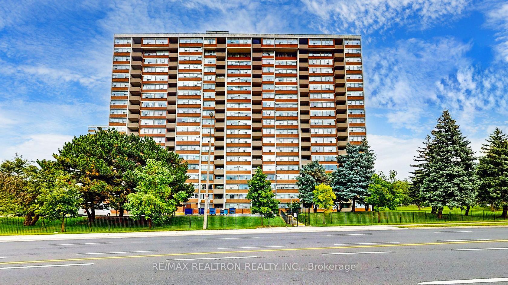 702 - 25 SILVER SPRINGS Boulevard, L'Amoreaux, Toronto 