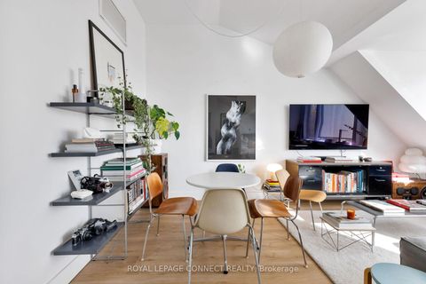 Photo 18 at 16 Rosemount Avenue, Wychwood, Toronto