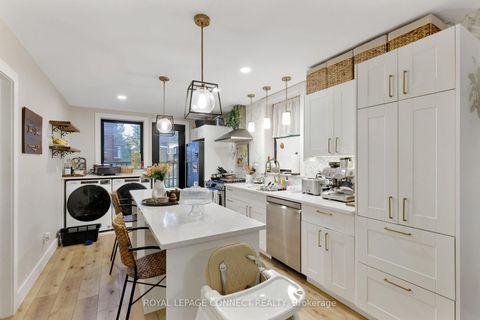 Photo 26 at 16 Rosemount Avenue, Wychwood, Toronto