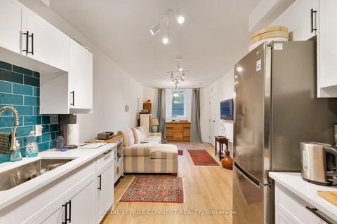 Photo 36 at 16 Rosemount Avenue, Wychwood, Toronto