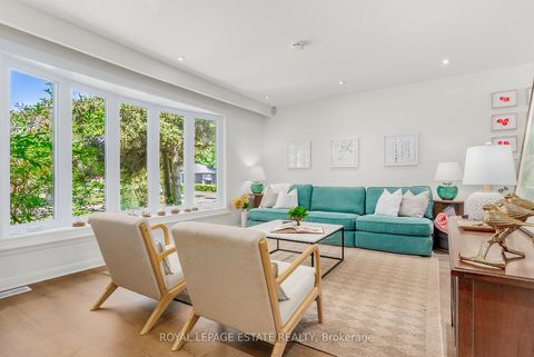 Photo 3 at 21 Nuffield Drive, Guildwood, Toronto