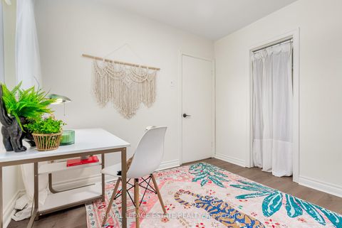 Photo 15 at 21 Nuffield Drive, Guildwood, Toronto