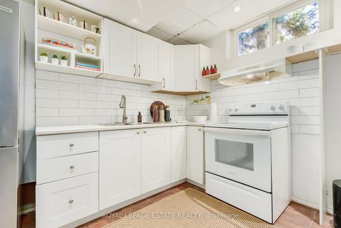 Photo 34 at 21 Nuffield Drive, Guildwood, Toronto