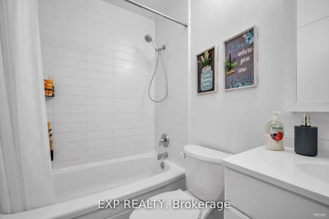 Photo 12 at 14 - 33 Four Winds Drive, York University Heights, Toronto