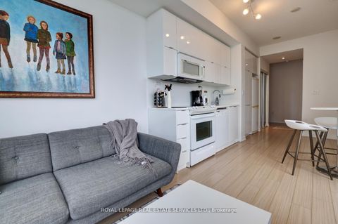 Photo 12 at 3902 - 21 Iceboat Terrace, Waterfront Communities C1, Toronto