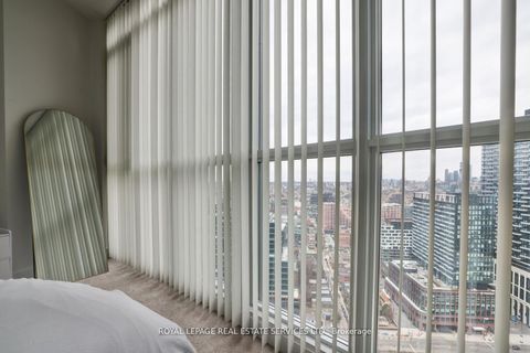 Photo 18 at 3902 - 21 Iceboat Terrace, Waterfront Communities C1, Toronto