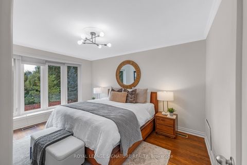 Photo 14 at 41 Denver Crescent, Henry Farm, Toronto