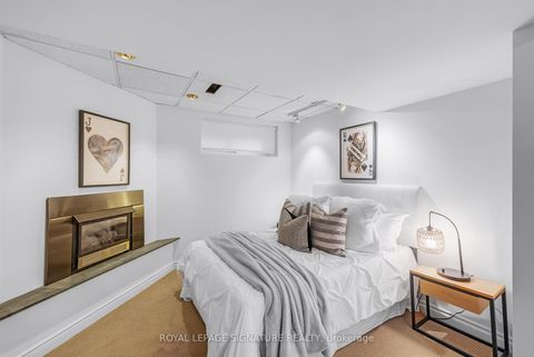 Photo 35 at 41 Denver Crescent, Henry Farm, Toronto