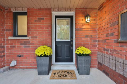 Photo 1 at 2247 Hummingbird Way, WT West Oak Trails, Oakville