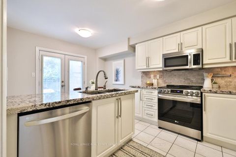 Photo 9 at 2247 Hummingbird Way, WT West Oak Trails, Oakville