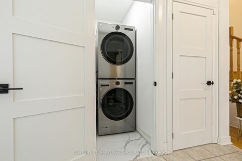 Photo 15 at 29 Eminence Road, Patterson, Vaughan