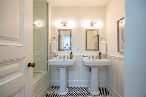 Photo 31 at 36 Boswell Avenue, Annex, Toronto