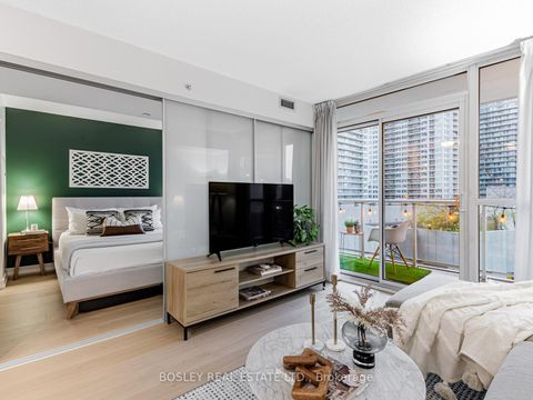 Photo 8 at 811 - 75 Queens Wharf Road, Waterfront Communities C1, Toronto