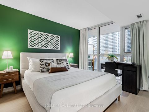Photo 12 at 811 - 75 Queens Wharf Road, Waterfront Communities C1, Toronto
