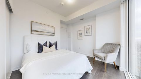 Photo 5 at 2204 - 95 Oneida Crescent, Langstaff, Richmond Hill