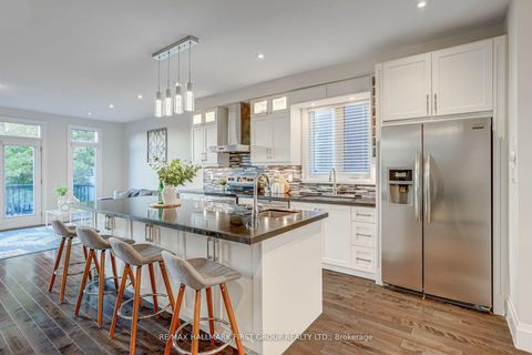 Photo 10 at 38 Mystic Avenue, Oakridge, Toronto