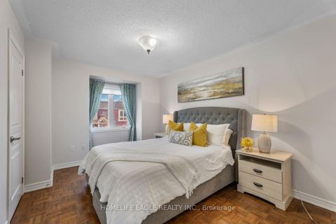 Photo 11 at 39 Pitney Avenue, Jefferson, Richmond Hill