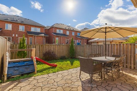 Photo 16 at 39 Pitney Avenue, Jefferson, Richmond Hill