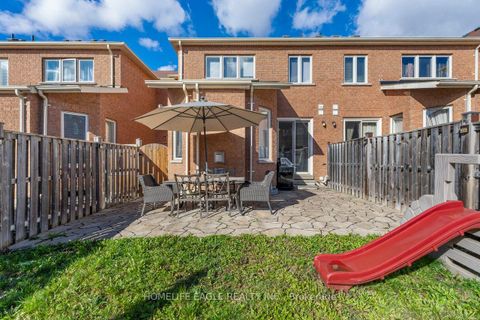 Photo 17 at 39 Pitney Avenue, Jefferson, Richmond Hill