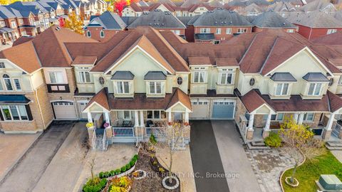 Photo 20 at 39 Pitney Avenue, Jefferson, Richmond Hill