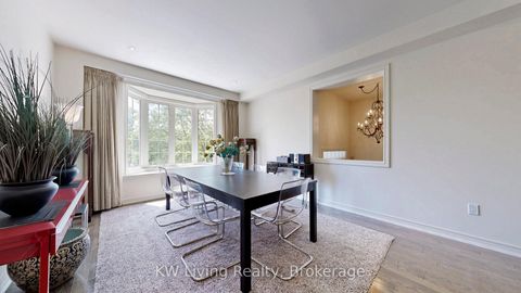 Photo 3 at 16 Carriage House Court, Jefferson, Richmond Hill