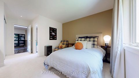 Photo 25 at 16 Carriage House Court, Jefferson, Richmond Hill