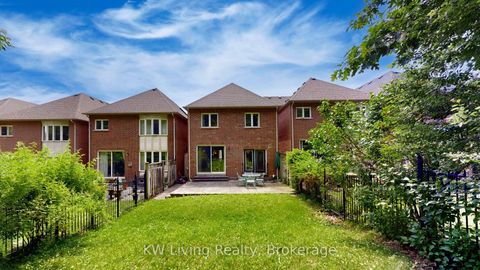 Photo 37 at 16 Carriage House Court, Jefferson, Richmond Hill